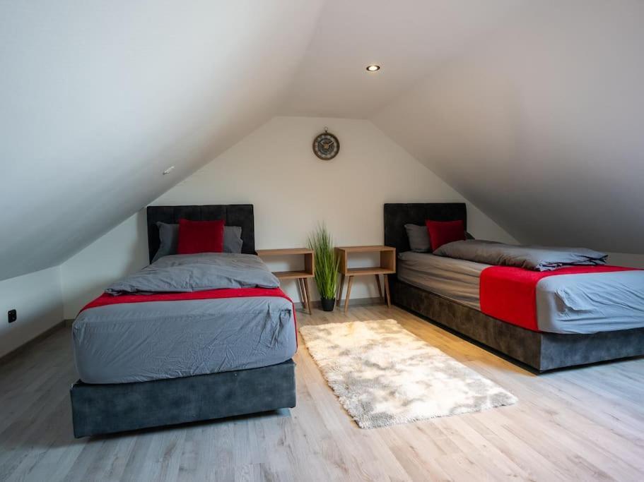 Serviceroom24 - Apartment 4 In Gladbeck Wlan - Smart-Tv - 24-7 Check-In Und Kueche Exterior photo