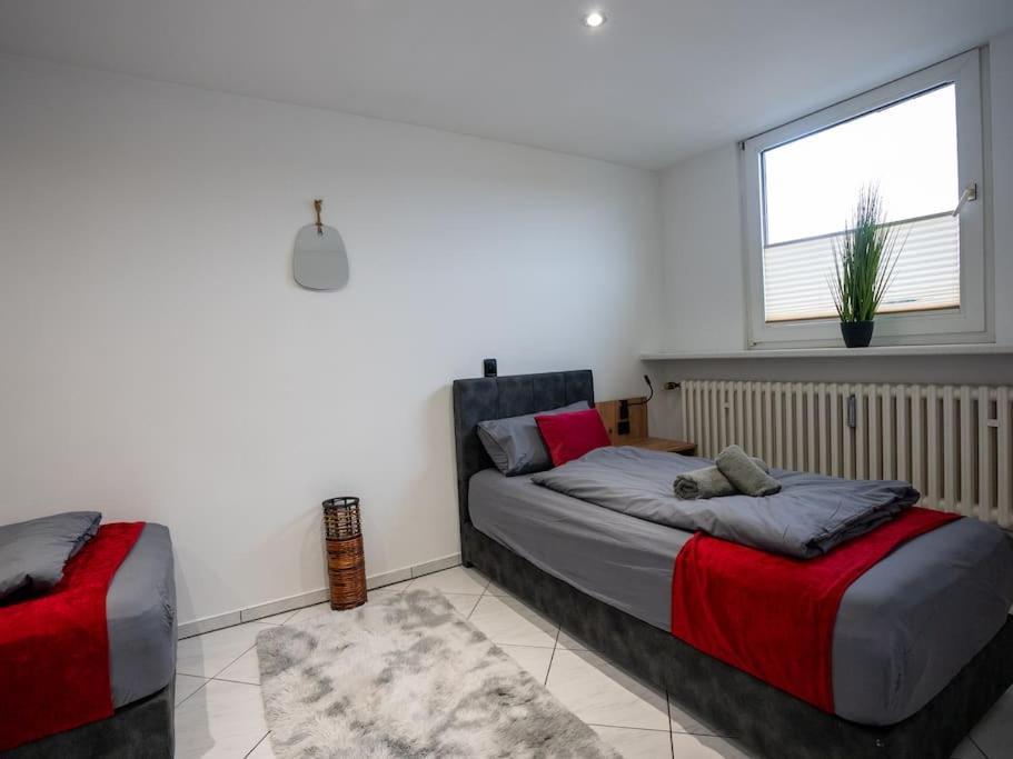 Serviceroom24 - Apartment 4 In Gladbeck Wlan - Smart-Tv - 24-7 Check-In Und Kueche Exterior photo